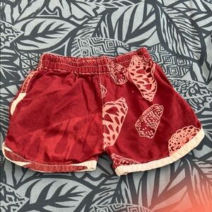 Kealapiko girl shorts size 4yrs. Burgundy and and light blue Patterned Shorts